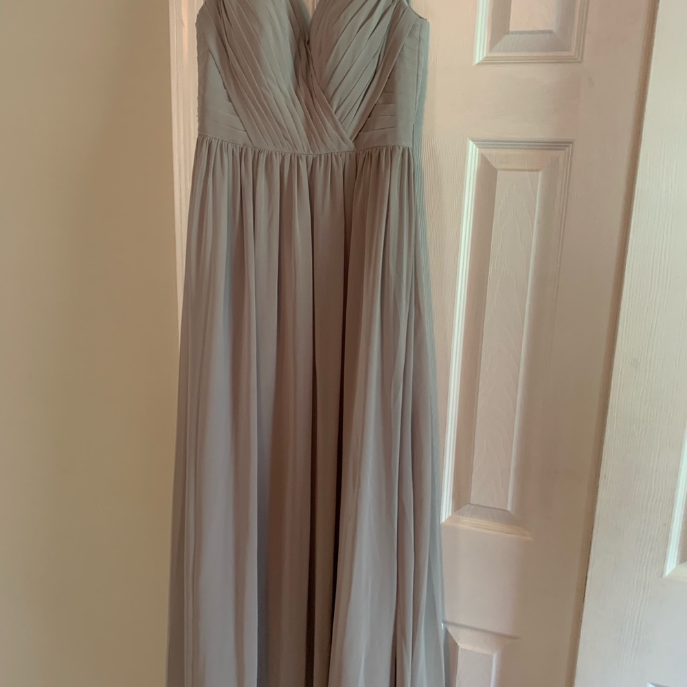 AZAZIE Gray Gown, Size A4 - Picture 2 of 5